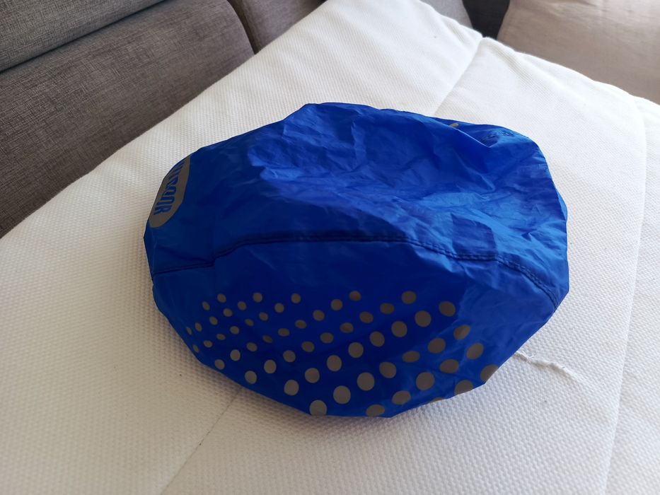 Wodo-kurzo-wiatroszczelny pokrowiec na kask rowerowy/one size/odblaski