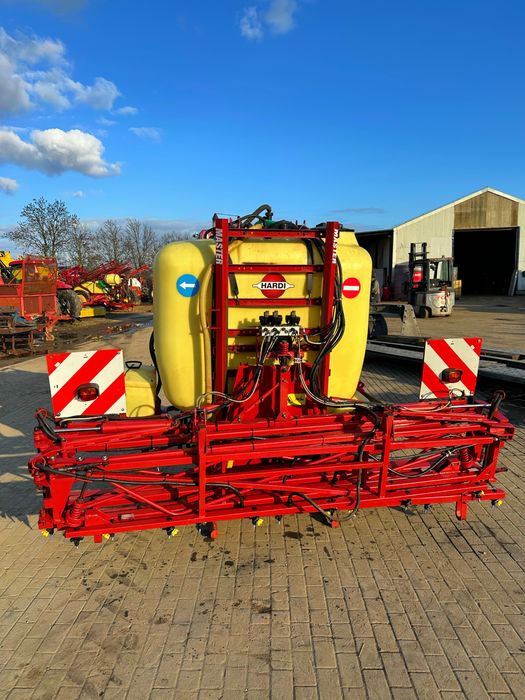 Opryskiwacz zawieszany Hardi Master 1200 L 15m sterownik