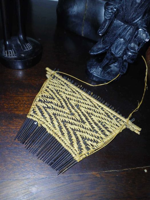 Conjunto de figuras africanas Instituto do Trabalho Angola-Luanda
