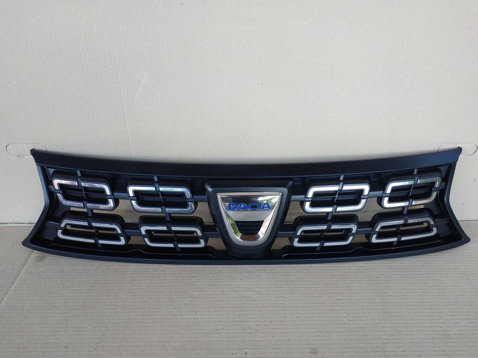 grill atrapa dacia duster