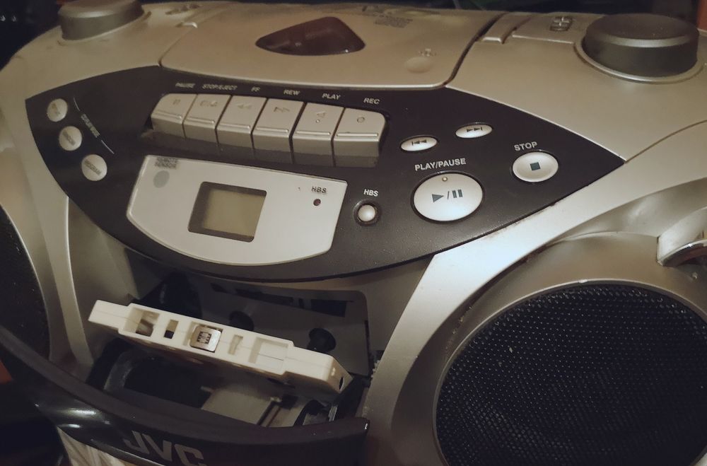 Kaseta magnetofonowa adapter transmiter mp3 SD bez kabli do radia auta