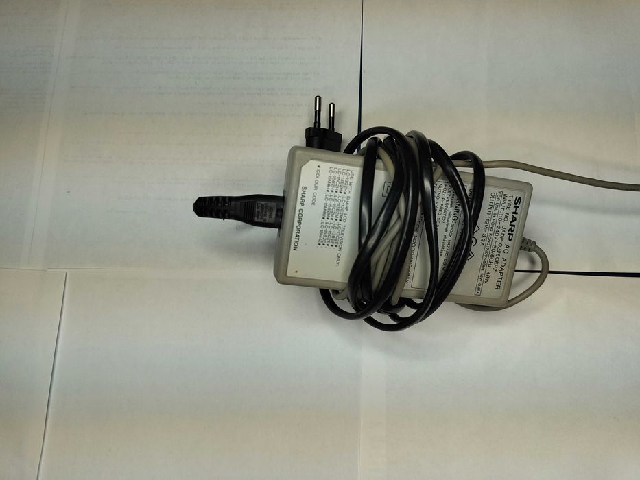 Sharp LCD LC-15B2M 15''