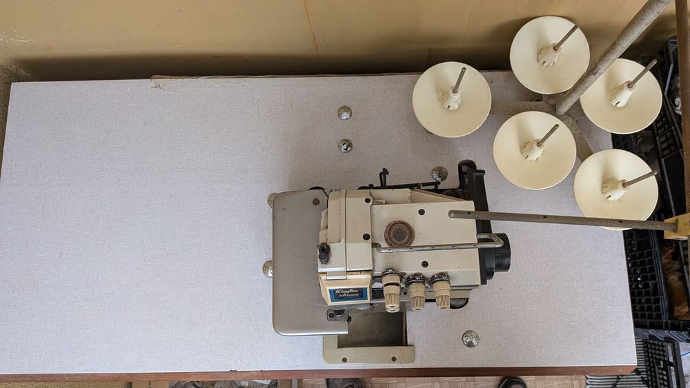 Máquina de costura Kingtex
