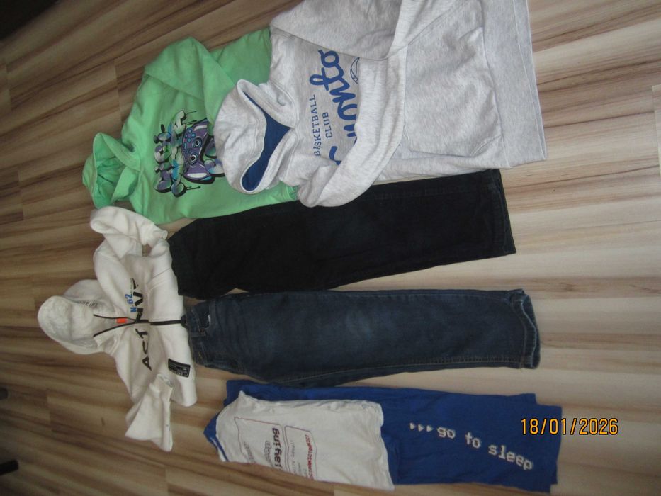 Zestaw ubrań dla chłopca 146 cm.