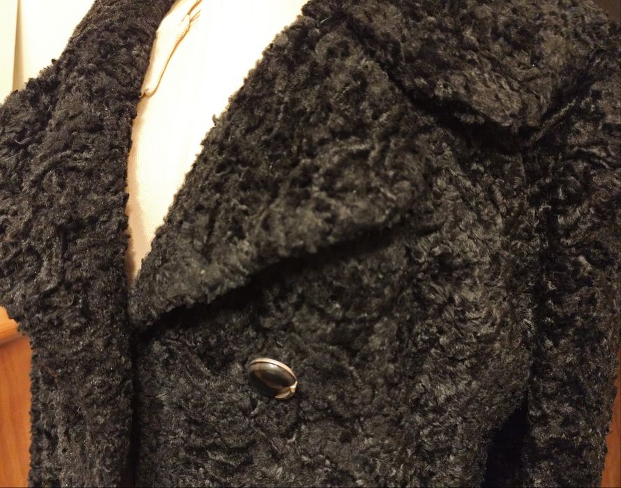 CASACO ASTRAKAN Vintage muito estimado