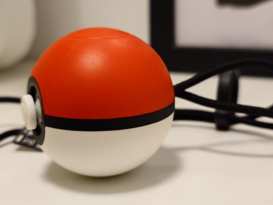 Pokemon Pokeball PLUS + Mew