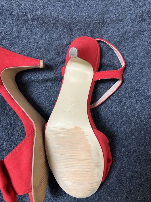 Piekbe czerwone sandalki damskie 42