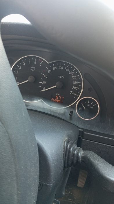 Продається опель меріва