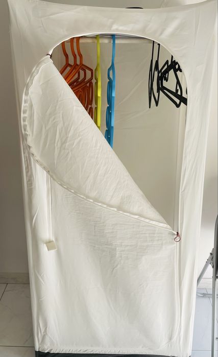 Roupeiro Portátil IKEA VUKU (Branco) + Oferta de 10 cabides