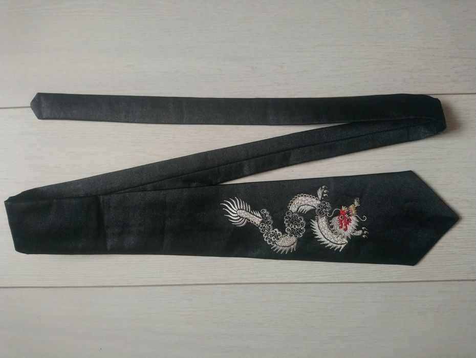 Краватка з вишивкою Дракона