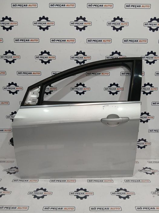 PORTA FRENTE ESQUERDA PRATEADO FORD FOCUS MK3 1.6TI  ANO: 2012