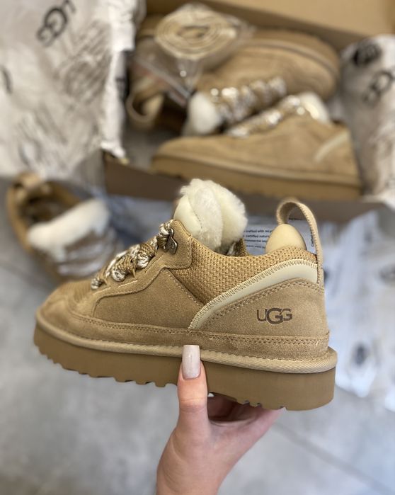 Жіночі кеди кросівки уги UGG LowMel бежеві / чорні