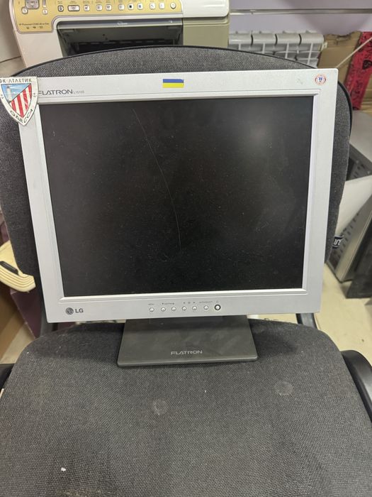 Мониторы в ассортименте