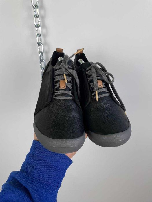 Жіночі шкіряні кросівки clarks trigenic 38