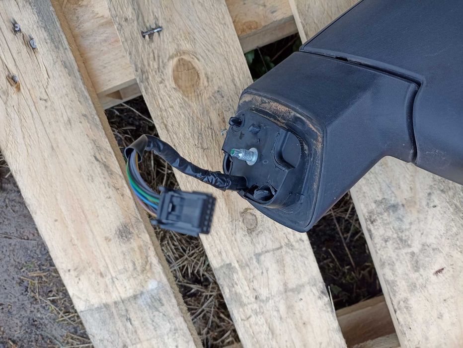 Lusterko prawe Renault Scenic 3 LIFT Czarne 2015r wtyczka 8 Pin EUROPA