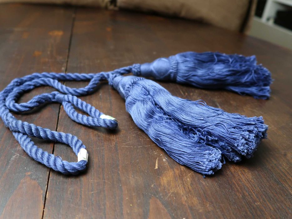 pote decorativo, objectos em barro, pom-pom para cortinado