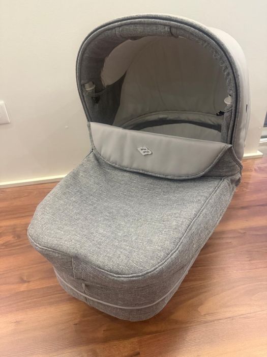 Trio (carrinho / ovo / alcofa ) para bebe - ler descrição