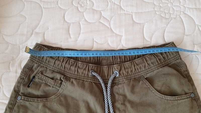 Tabaczkowe spodenki regular Fit Croop 30