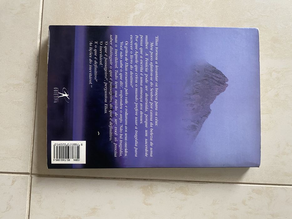Livro “O monte cinco” de Paulo Coelho