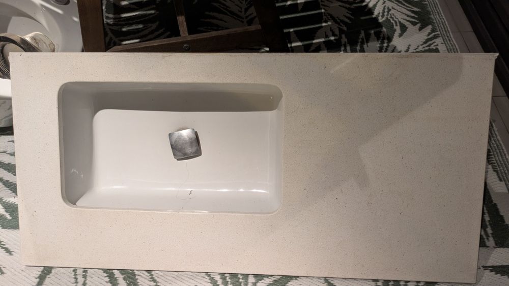 2 Lavatórios e  2 móveis casa de banho