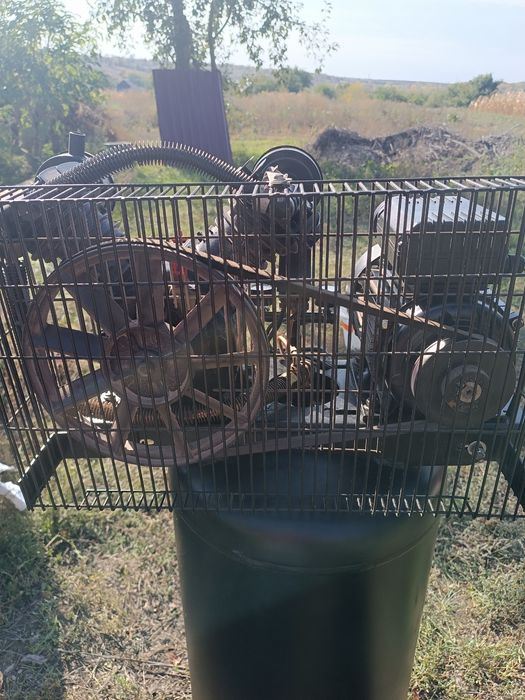 Продам компресор