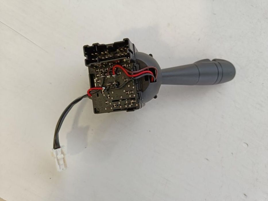 Manete piscas luzes Renault Clio IV 4 / Captur / Twingo 2014 / Dacia Logan 2020/ Sandero (novo)