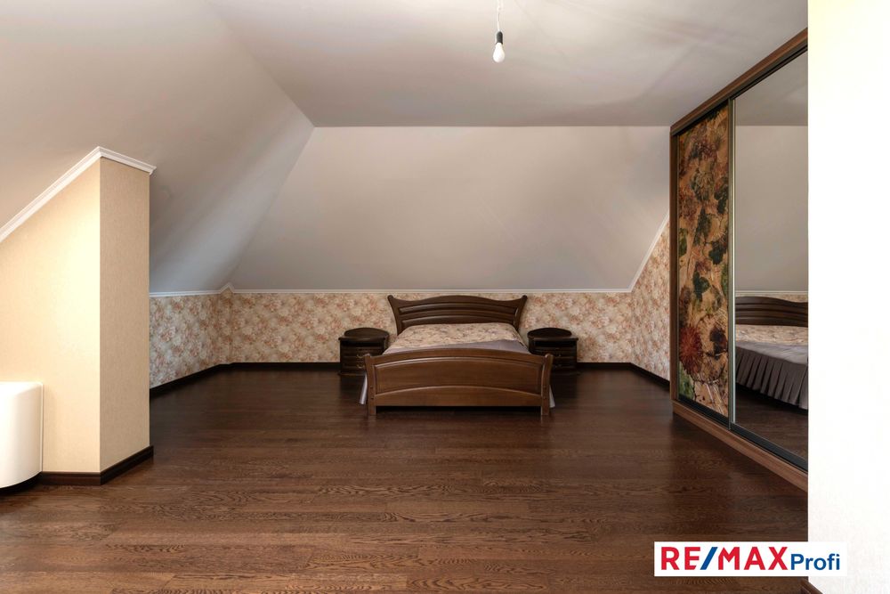 Готовий будинок 260 м2,  12 соток , с. Хотів (поруч Лісники, Чабани)