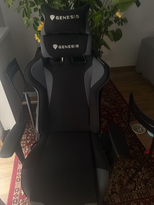 Fotel gamingowy Genesis