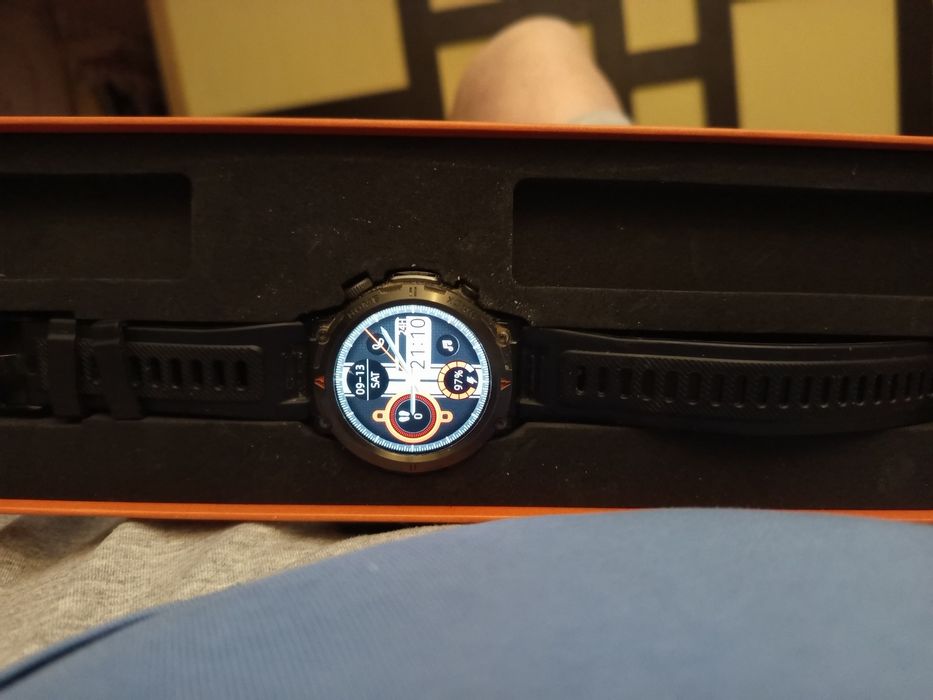 Смарт часы с фонариком