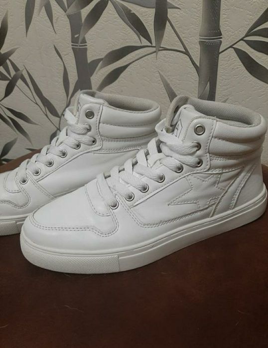 Ботинки  спорт весна Esmara