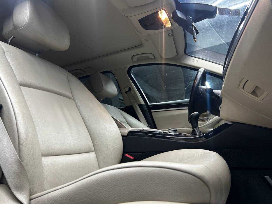 BMW 520d 2011 року