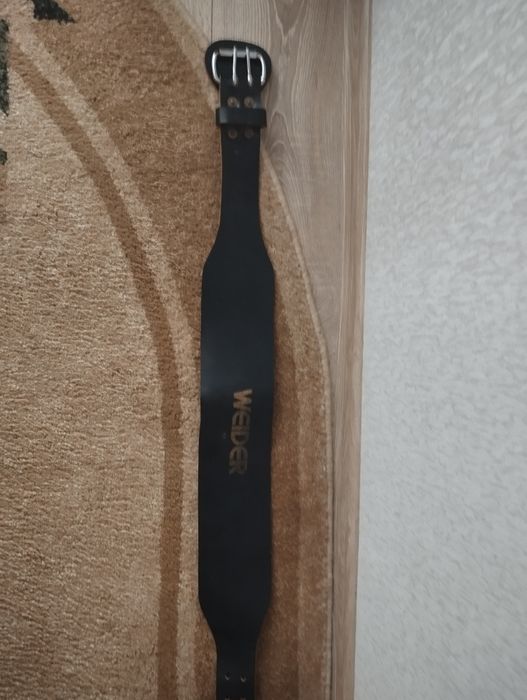 Пояс для важкої атлетики, шкіряний гарний стан.Розмір- М! шкіряний!