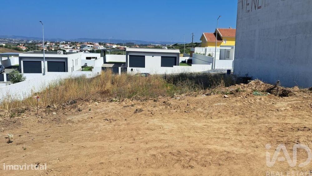 Terreno em Lourinhã e Atalaia de 224,00 m2