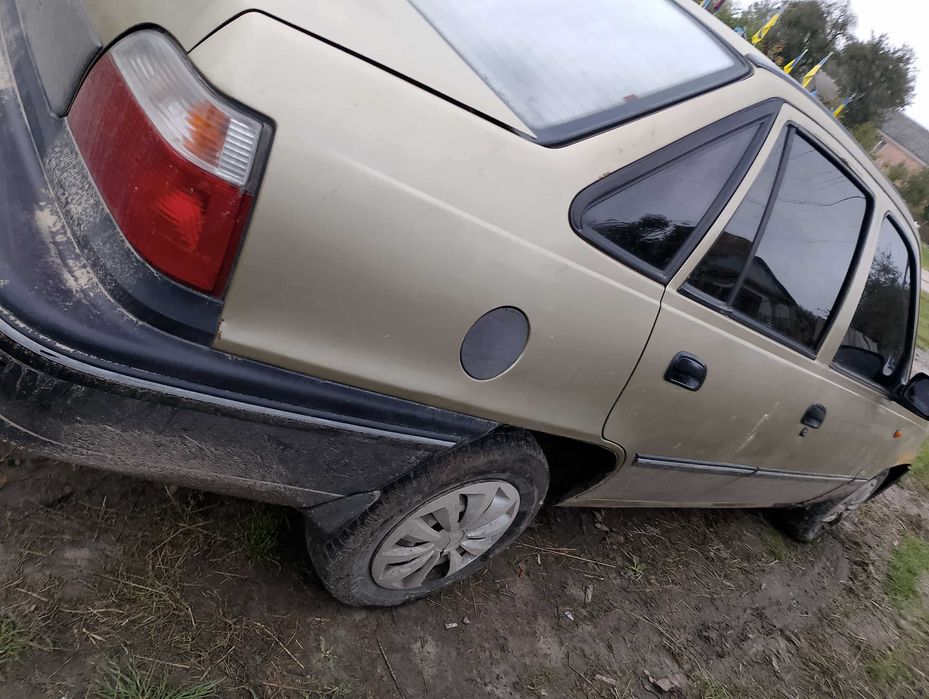 Продаж авто нексія