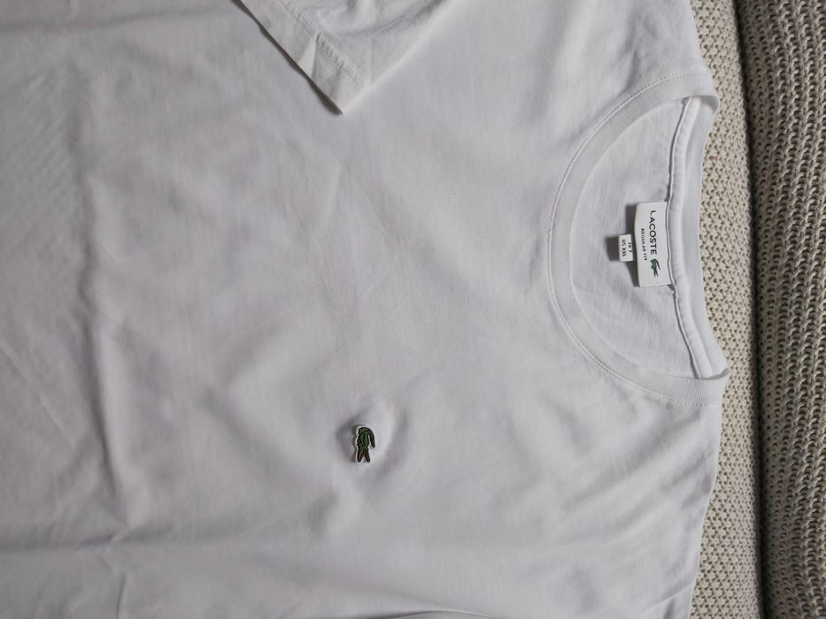 Lacoste piekna snieznobiala koszulka xxl