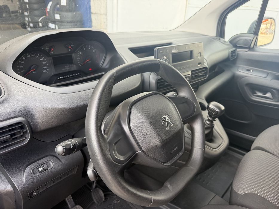 Partner 1.5 HDi 2022 NACIONAL  com IVA  incluido  64 mil kms