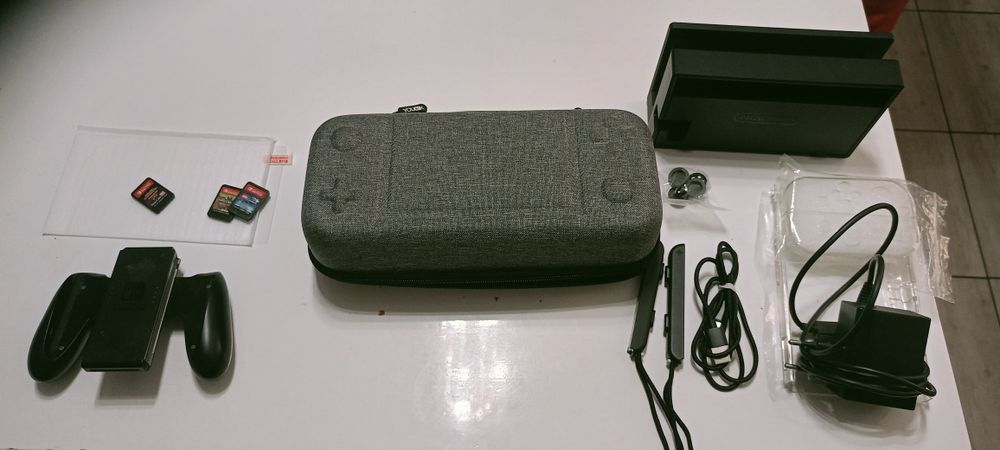 Nitendo switch zestaw z grami