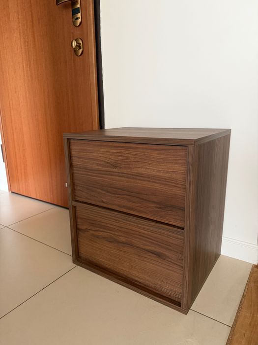 Szafka łazienkowa wisząca