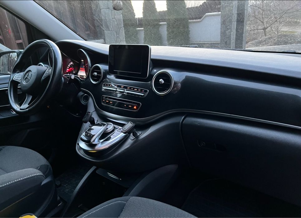 Мерседес V клас , микроавтобус