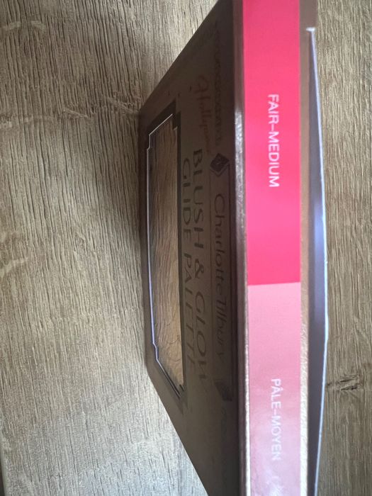 charlotte tilbury blush and glow Fair-medium