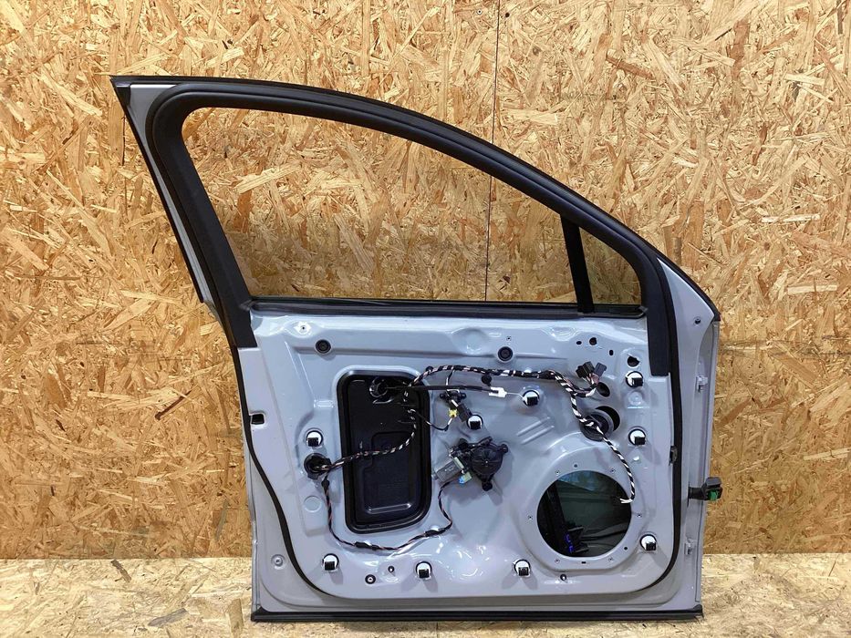 Двери передние право/лево Porsche Macan