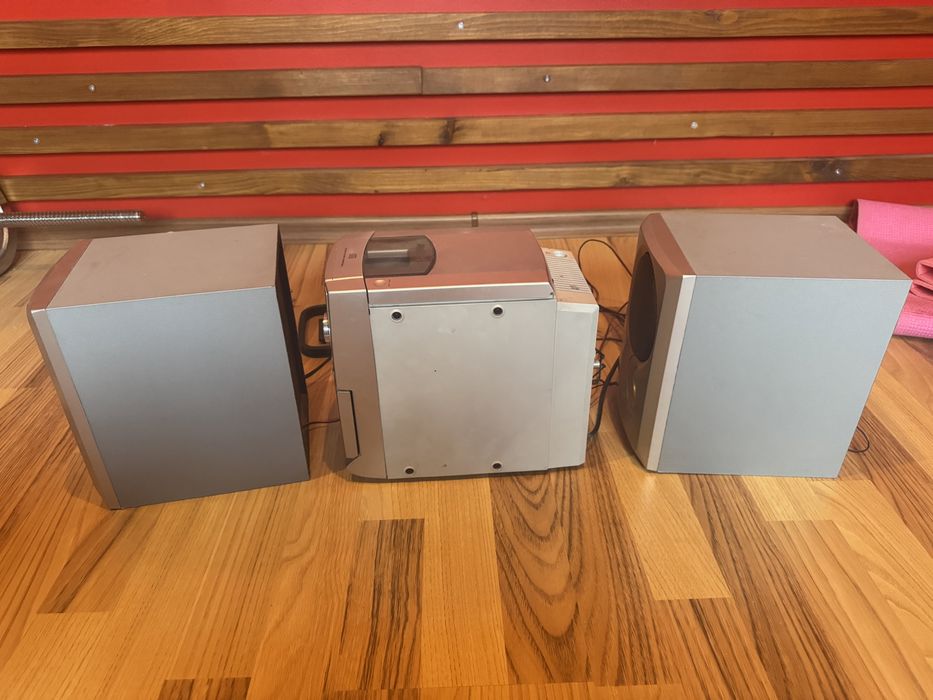 Музикальний центр