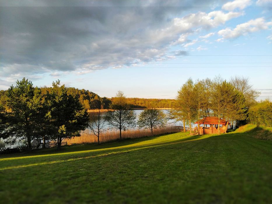 LakeHouse Iława. Dom z linią brzegową na wynajem.