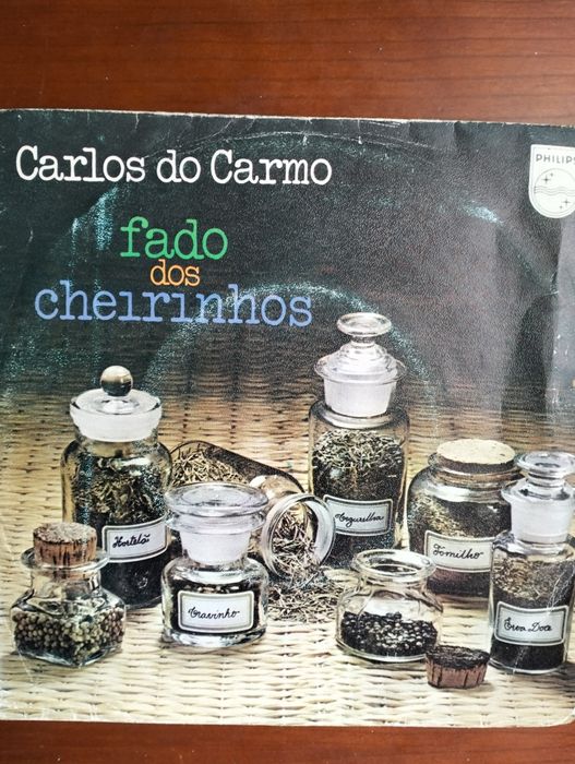 Carlos do Carmo Single - Fado dos Cheirinhos