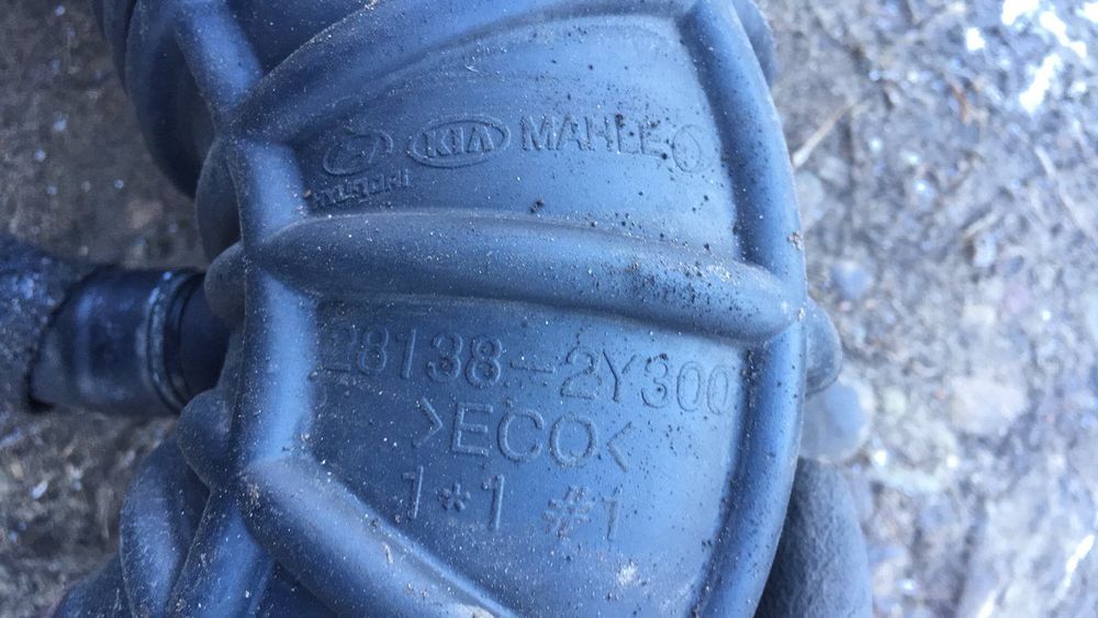 Патрубок повітряного фільтра Hyundai KIA Sportage 3 1.7CRDI 281382Y300