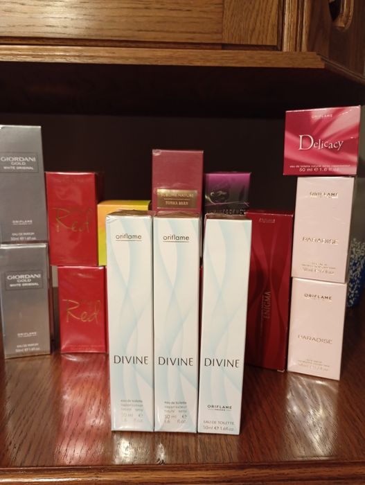 Unikat Divine Oriflame  / zestaw/