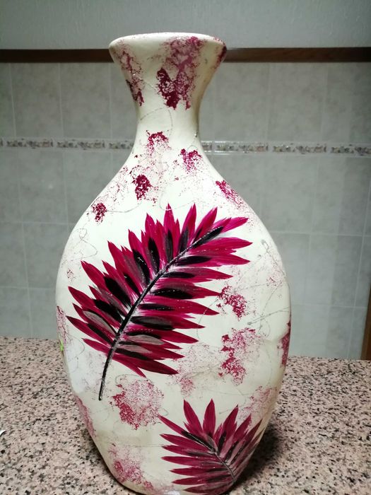 Jarra decorativa em ceramica
