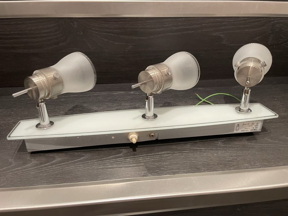 Candeeiro com interruptor e 3 mini-apliques em vidro rotativos