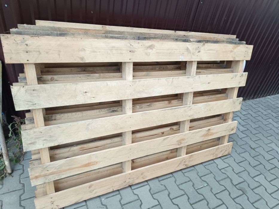 Palety duże po karton gipsie
