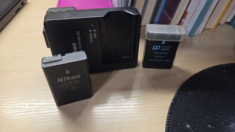 Nikon D3100 + об'кєтив 18-55мм